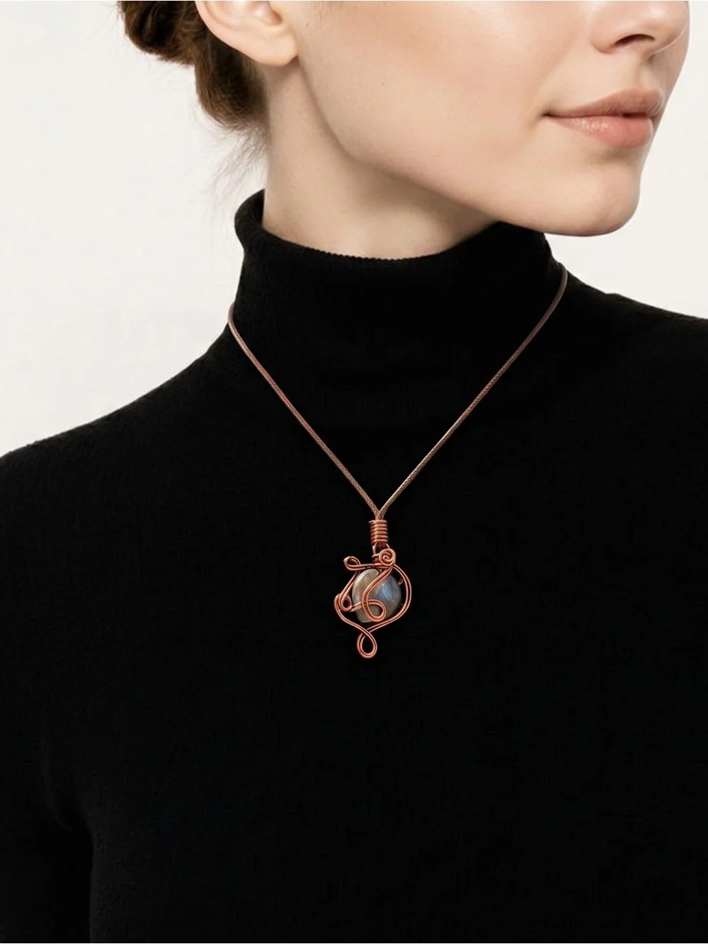 Handcrafted Copper Wire Necklace with Labradorite Pendant - Brown☑️